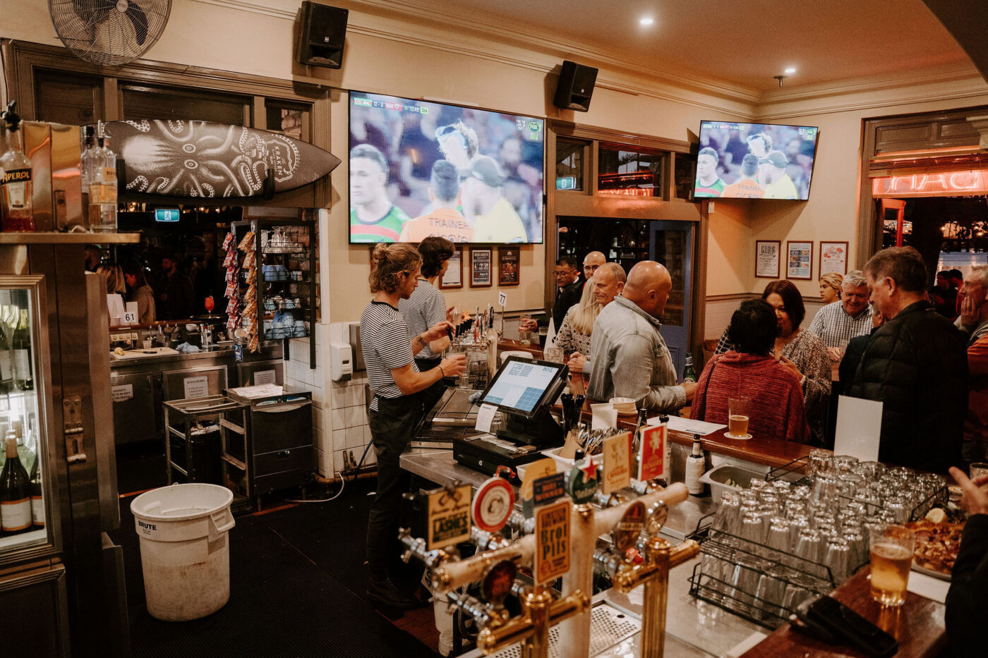 The Left Bank - Sports Bar
